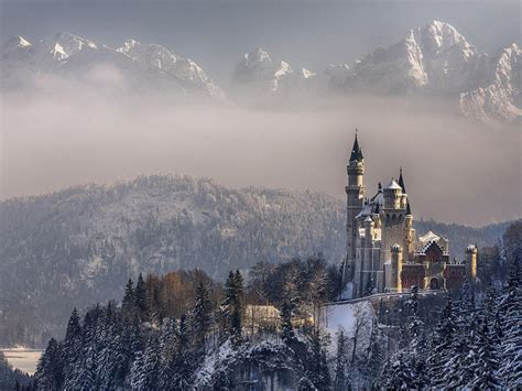 Neuschwanstein Castle in the winter HD desktop wallpaper : Widescreen : High Definition : Fullscreen