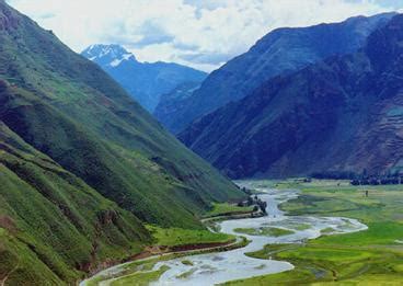 URUBAMBA PERU