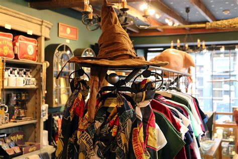 Magic! Harry Potter shop opens on the real Diagon Alley – Shambles in York | YorkMix