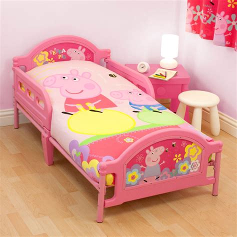 PEPPA PIG BEDDING & BEDROOM DECOR. DUVETS, WALL STICKERS, LIGHTING, CURTAINS | eBay