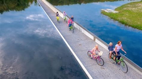 Limburg's "Cycling through water" experience in TIME's top-100 of ...