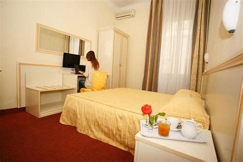 HOTEL ADLER - Prices & Reviews (Milan, Italy)