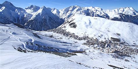 All-inclusive and full-board ski trip in Deux Alpes : Ski up and down the slopes