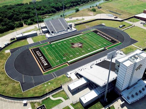 Royse City ISD Stadium - Brock USA - Shock pads and infill for artificial turf