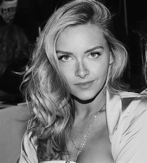 Camille Kostek Bfa, Dinner Table, Stare, Black And White, Beautiful, Instagram, Models, Dinning ...