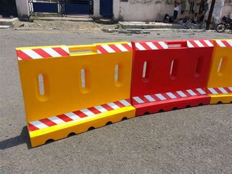 Plastic & Metal Road Barricade for Traffic Management by Saver Safety ...