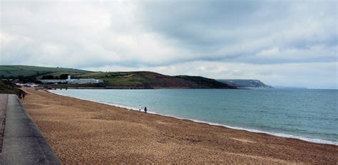 Bowleaze Cove, Weymouth - Dorset. | Bowleaze Cove is a small… | Flickr