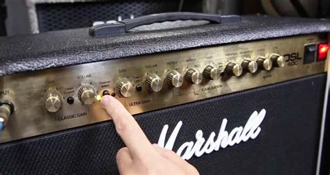 Marshall DSL40C Vs DSL40CR Amp [Difference & Which is Better]