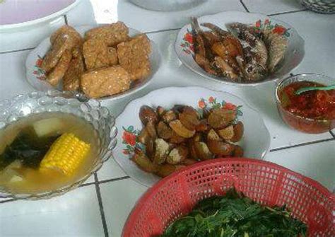 13+ Gambar Makan Siang Enak - Makanan Khas Indonesia