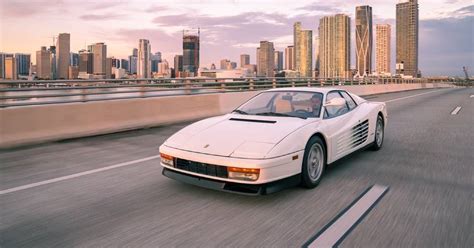 Zo gaat het nu met de Ferrari's van tv-serie Miami Vice | Auto | AD.nl