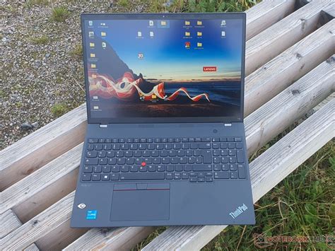 Lenovo ThinkPad T16 G2 in review: Quiet office laptop with long battery ...