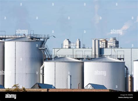 Air Pollution at a Chemical Plant Stock Photo - Alamy