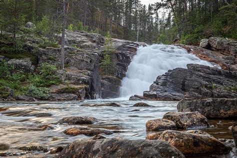 Explore Spectacular Waterfalls from These 3 Alberta Campgrounds - Athabasca, Barrhead & Westlock ...