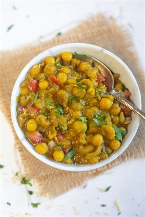 Easy Ragda Chaat (Matar Chaat) - Piping Pot Curry