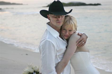 Renée Zellweger forgot she married Kenny Chesney | Page Six