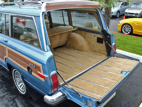 1988 Jeep Grand Wagoneer rear cargo area | CLASSIC CARS TODAY ONLINE