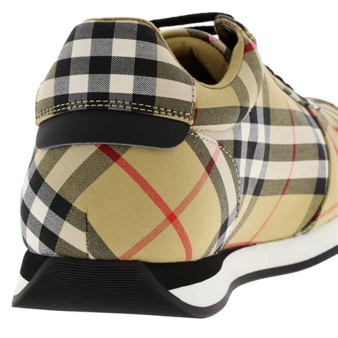 Burberry Outlet: Shoes men | Sneakers Burberry Men Beige | Sneakers Burberry 4076233 Giglio EN