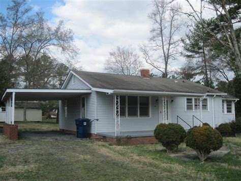 406 Cedar St, Mount Gilead, NC 27306 | realtor.com®