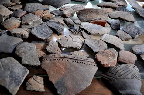 Pieces of woodlands pottery. - RuralSWAlabama