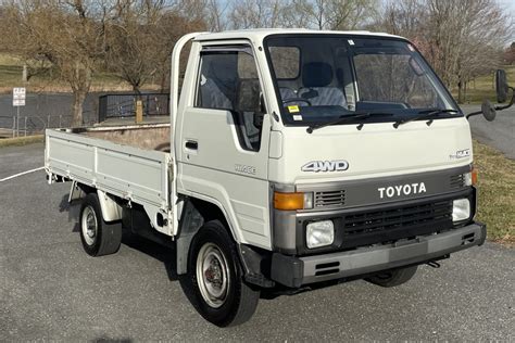 No Reserve: 1989 Toyota HiAce Diesel 4x4 5-Speed for sale on BaT ...