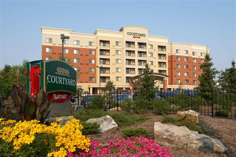 Courtyard Pittsburgh Shadyside Exterior #travel, #comfort, #memorable ...