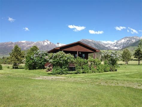 Pine Creek Cabin Livingston Montana Pet Policy