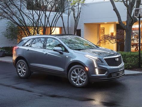 2021 Cadillac XT5 Review, Pricing, and Specs