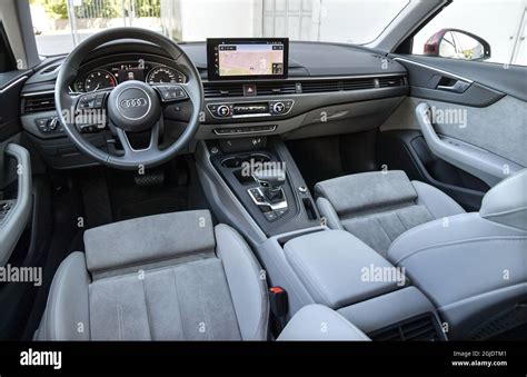 Audi A4 Avant g-tron. Interior Photo: Anders Wiklund / TT / code 10040 ...