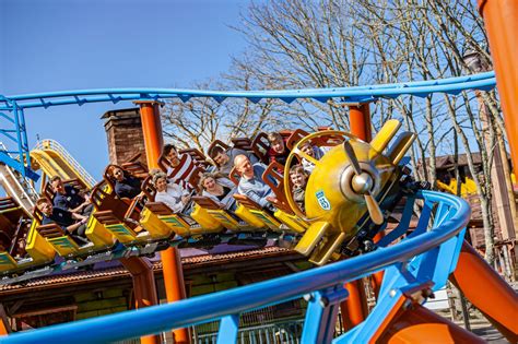 Paultons Park Opening Times & Days | Hampshire's Top Attractions