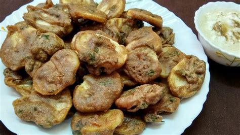 व्रत के लिए कुट्टू के पकोड़े | Vrat Ke Pakore | Kuttu Atta Pakora Recipe | Upwas Ke Aloo Ke ...