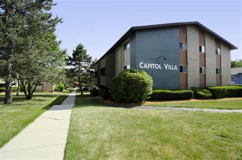 Photos and Video of Capitol Villa Apartments in East Lansing, MI