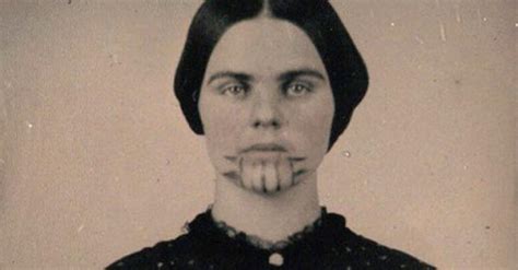 The story of the young pioneer girl with the tattooed face | Native americans, History and ...