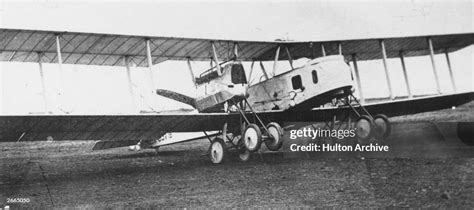 The German Gotha GVb bomber, used in raids against Paris and London ...