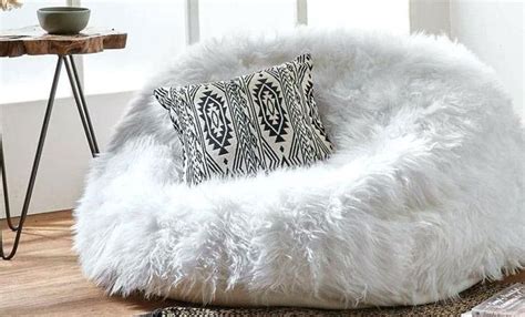 Fluffy Bean Bags: Top 10 Faux Fur & Cozy Bean Bags of {2021} | Fluffy bean bag chair, Faux fur ...