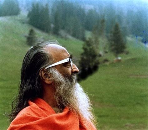 Swami Chinmayananda – the Foot soldier of Sanatana Dharma | Chinmaya ...