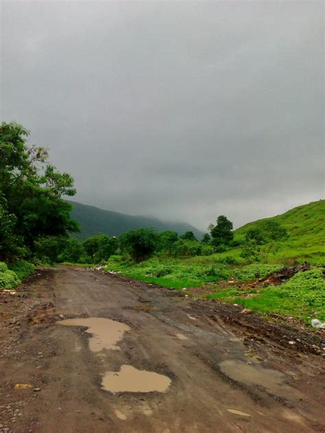 Kharghar Hills in Monsoon - A tale of two bengalis on hilltop