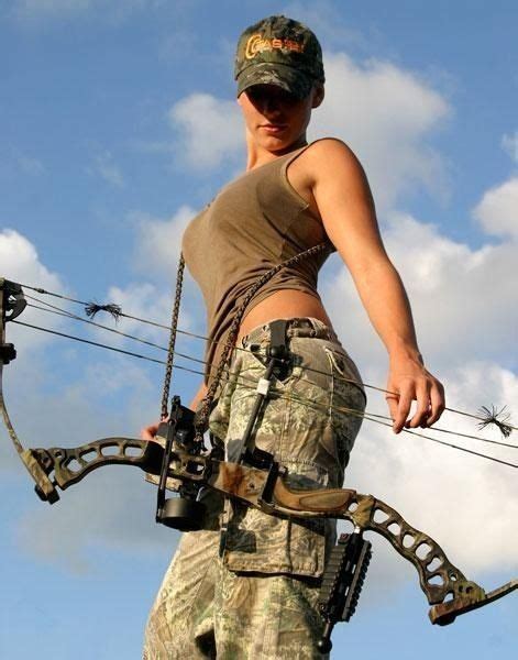 Pin by Marcus Wicke on archery | Archery women, Archery girl, Bow ...