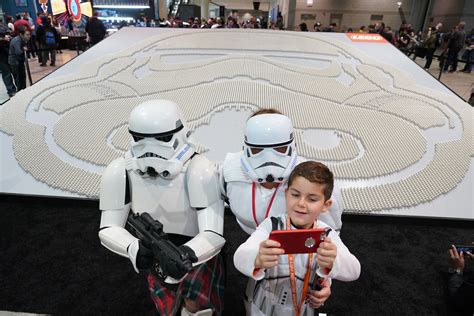 LEGO sets Guinness Record for biggest Stormtrooper army | SYFY WIRE