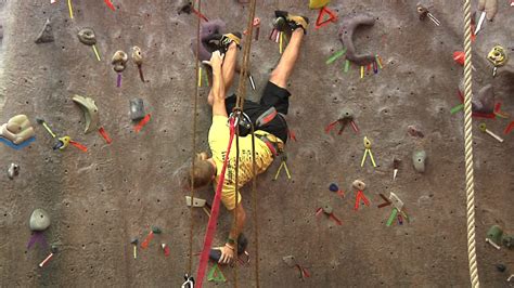 Mark Johnson indoor rock climbing at the BGSU Rec Wall #vitaminshoppe #fitnesspinspiration ...