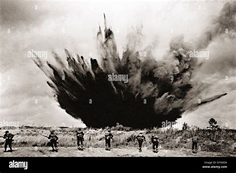 World war ii explosion hi-res stock photography and images - Alamy