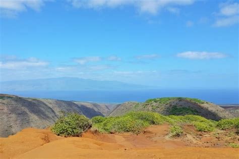 Lanai hiking (views!) 🌴 5+ Lanai hikes I've done without a car 🌴 Hawaii travel blog ...