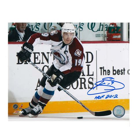 JOE SAKIC Signed Colorado Avalanche 8 X 10 Photo - 70117 - NHL Auctions