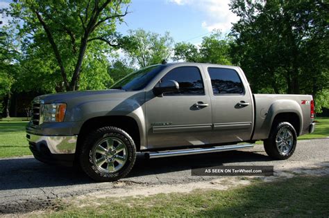 2013 Gmc Sierra Crew Cab 4x4 Z71 Slt, Gray Exterior With Black Interior