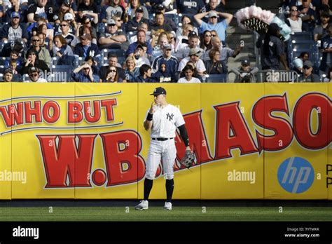 New York Yankees Aaron Judge stands in the outfield in the 3rd inning ...