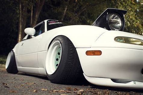 slammed Mazda MX5 / Miata / Eunos - NA / Mk1 (cabriolet / convertible / sports car) Mazda ...