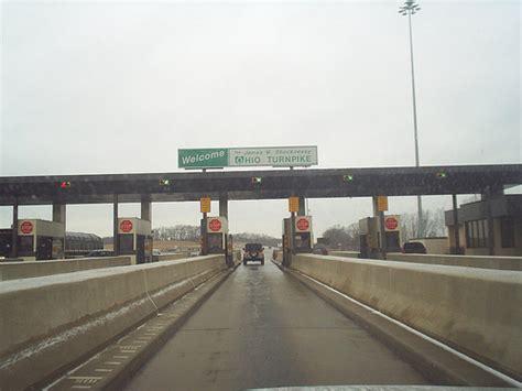 Drivers on the Ohio Turnpike Will See Less Construction in 2017 | Ideastream Public Media