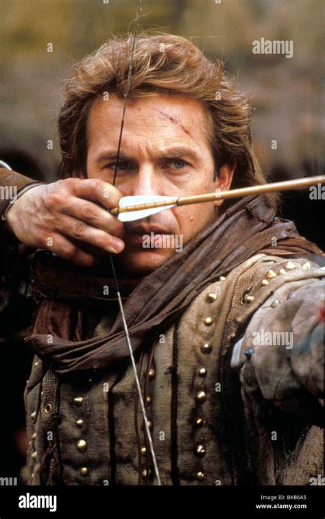 ROBIN HOOD: PRINCE OF THIEVES (1991) KEVIN COSTNER RHP 005 H Stock Photo - Alamy