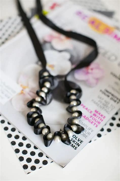 20 Gorgeous DIY Statement Necklace Ideas