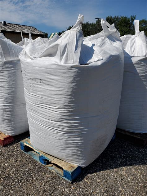 Bulk Rubber Mulch – 83 Landscape Supply