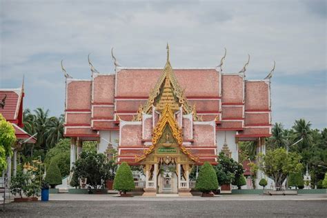 Premium Photo | Thai temples in other provinces